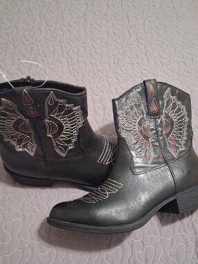 Coconuts by Matisse Black Ankle Booties with Red Embroidered Insets